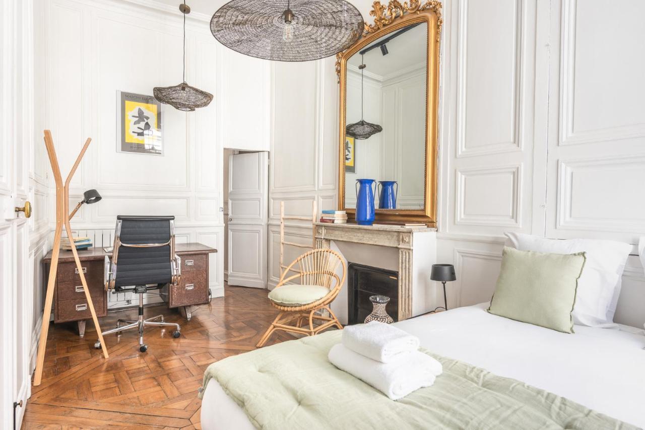 Outstanding Parisian Flat In Heart Of Paris Center Apartment Bagian luar foto