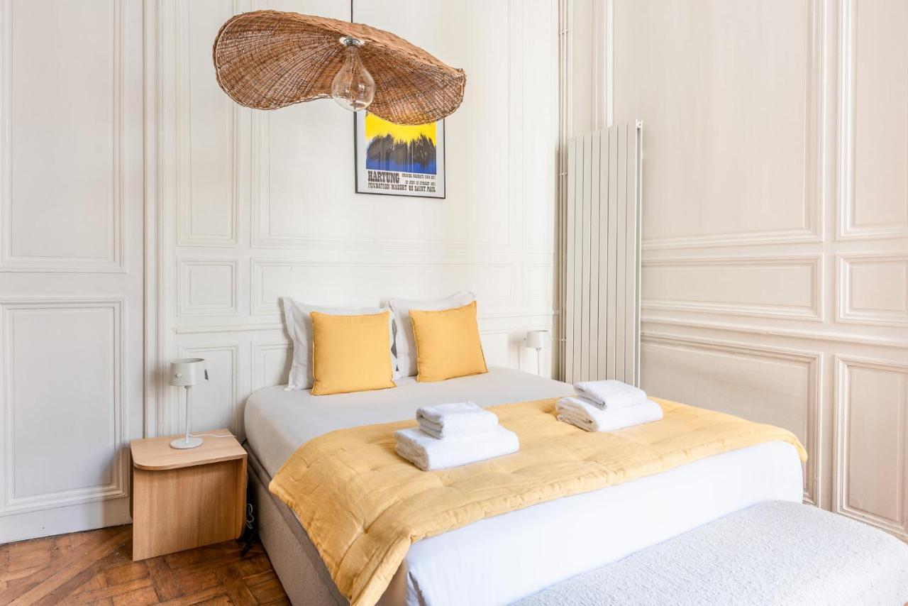 Outstanding Parisian Flat In Heart Of Paris Center Apartment Bagian luar foto