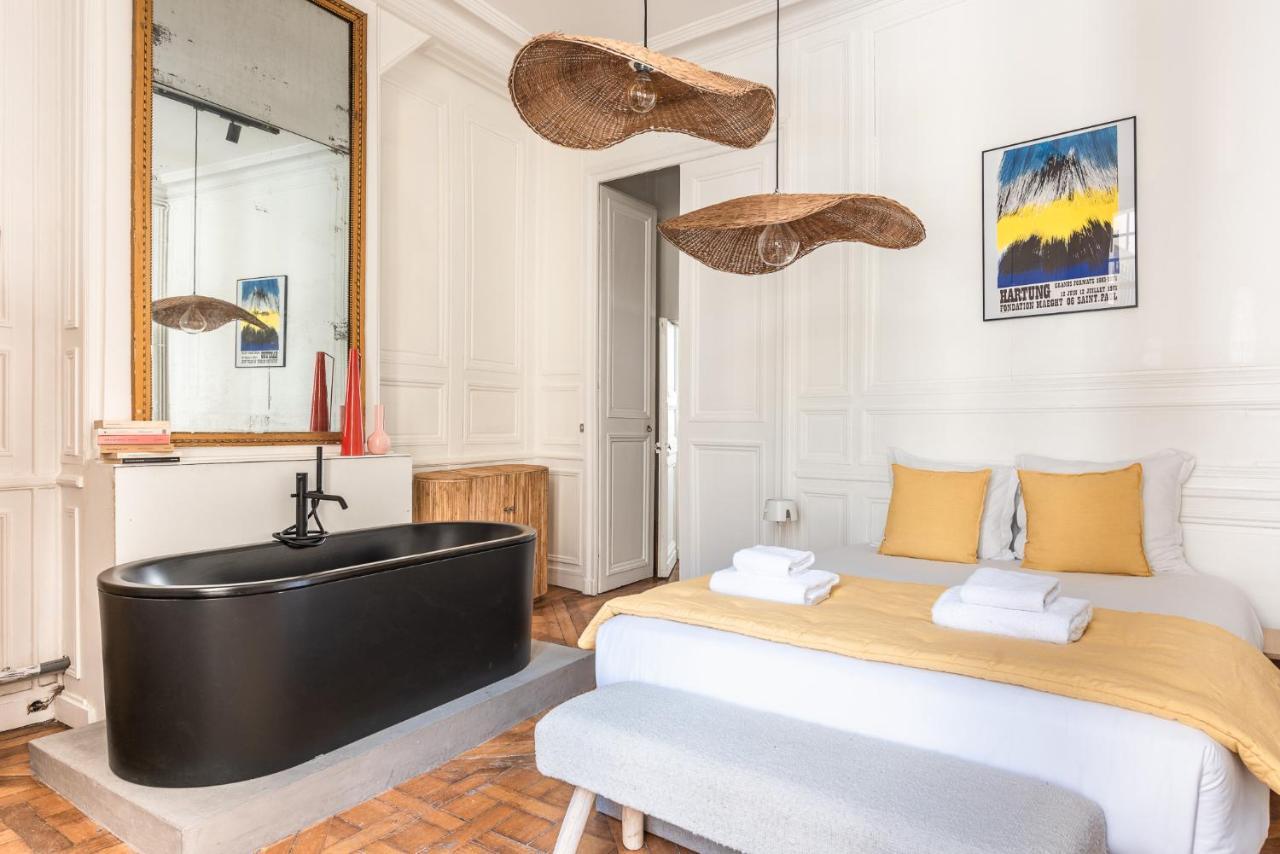 Outstanding Parisian Flat In Heart Of Paris Center Apartment Bagian luar foto